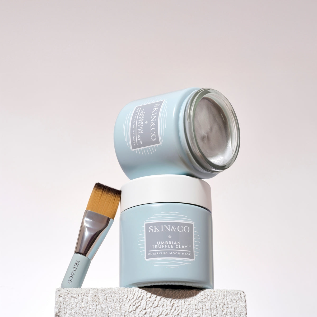 The Umbrian Clay Mask